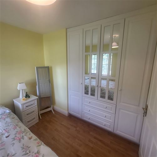 6 Crofton Court Lough RInn, Mohill, Leitrim
