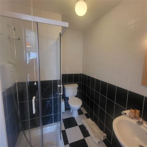 6 Crofton Court Lough RInn, Mohill, Leitrim