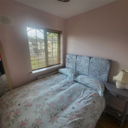 6 Crofton Court Lough RInn, Mohill, Leitrim