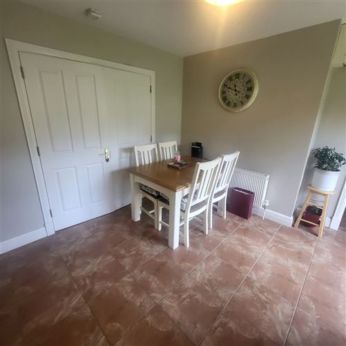 6 Crofton Court Lough RInn, Mohill, Leitrim