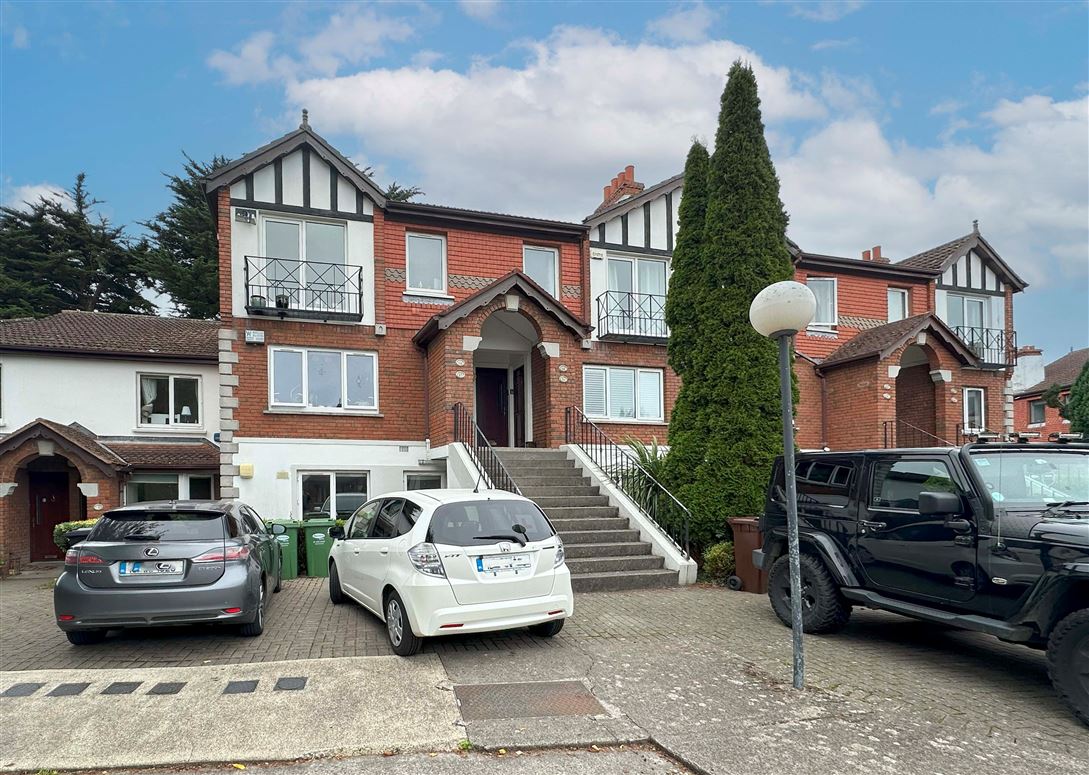 95 White Oaks, Roebuck Road, Clonskeagh, Dublin 14