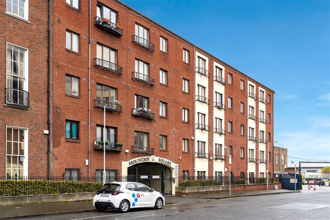42 Stapleton House, 33 Mountjoy Square Apartments, D01 Y702, Dublin 1, Dublin, D01Y702