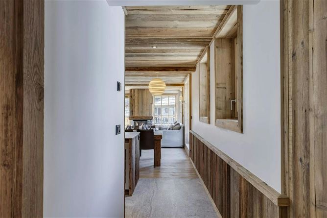 The Ski Social,Val-d'Isère,Auvergne-Rhône-Alpes,France