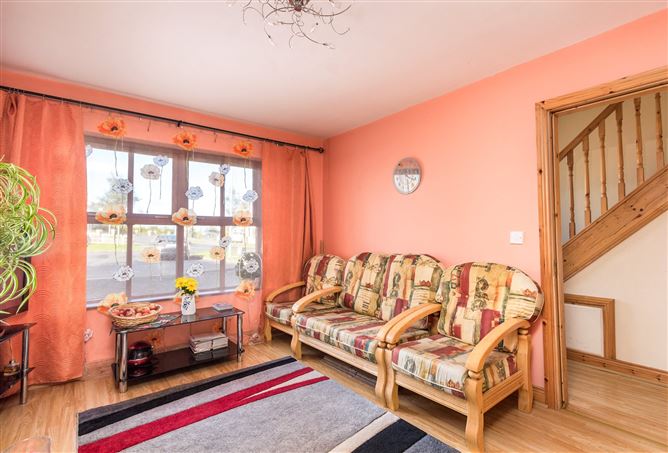 No 14 Cnoc Na Gaoithe, Lanesborough, Co. Longford
