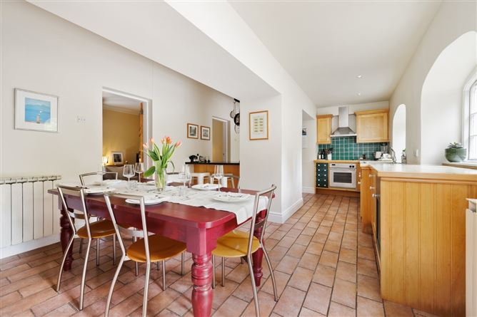 3 Hollybrook House, Bray, Co. Wicklow