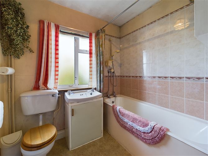 15 Grange Lawn, Waterford City, Waterford