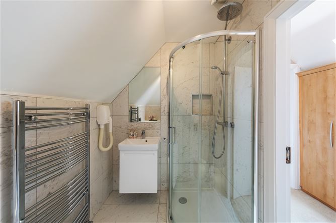 10 Linden Place, Blackrock, County Dublin