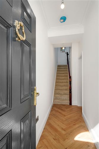 https://photos-a.propertyimages.ie/media/4/6/6/4923664/5858edb9-7829-4a80-ad4a-4afab36a33b2_l.jpg