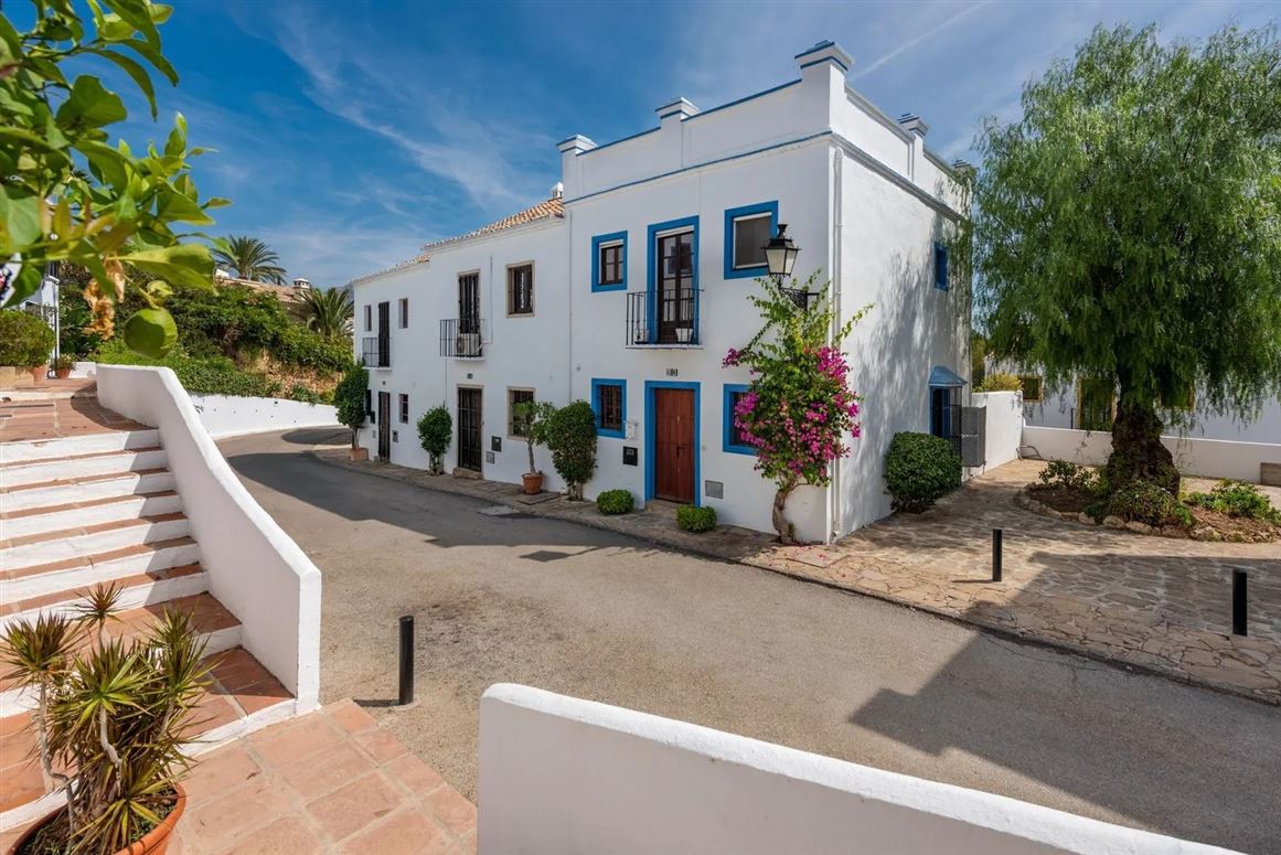Spain, Marbella, Nueva Andalucia - COSTA-00915P