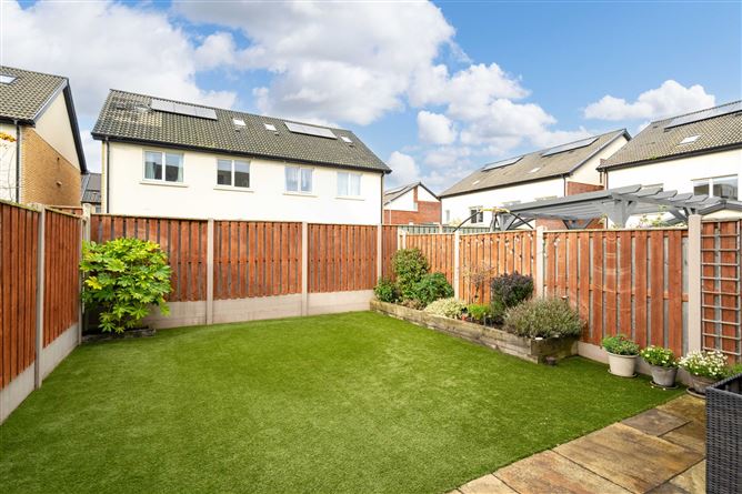 13 Larkfield Close, Leopardstown, Dublin 18