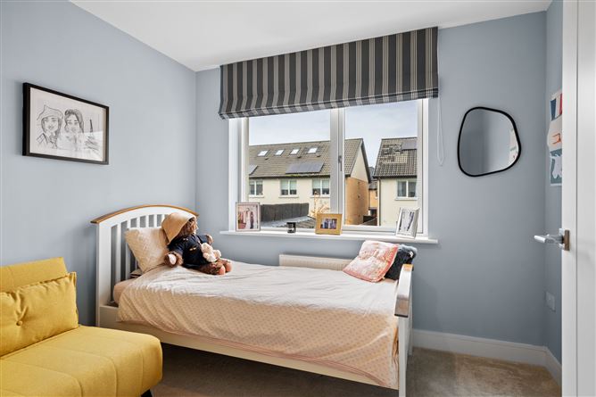 13 Larkfield Close, Leopardstown, Dublin 18