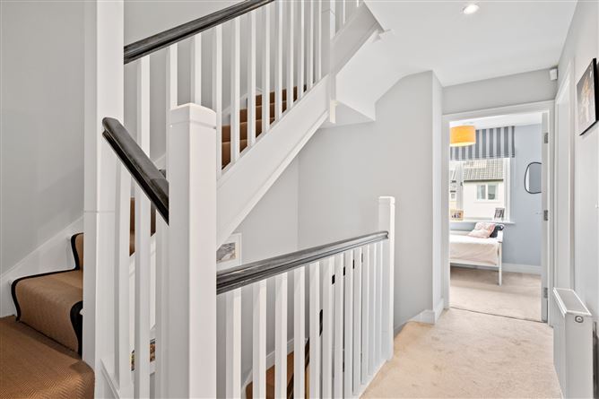 13 Larkfield Close, Leopardstown, Dublin 18