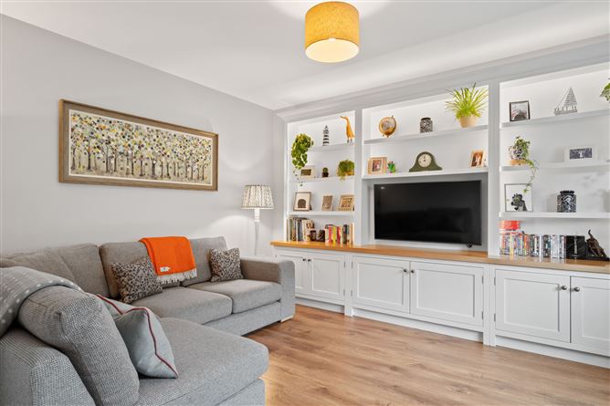 13 Larkfield Close, Leopardstown, Dublin 18