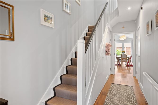 13 Larkfield Close, Leopardstown, Dublin 18