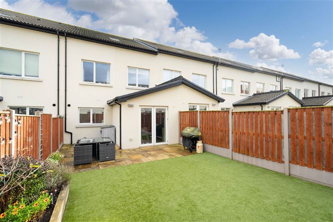 13 Larkfield Close, Leopardstown, Dublin 18