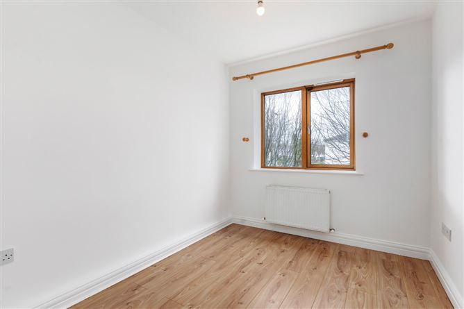 17 Garthy Wood, Knocklyon Road, Knocklyon, Dublin 16