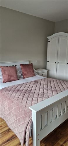 Welcoming home from home awaits, "Kingswood Heights
