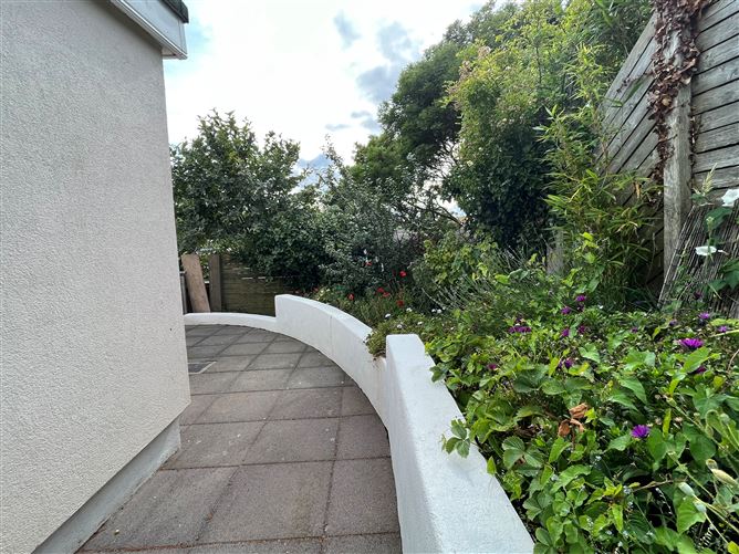 Emo Cottage , Howth, Dublin