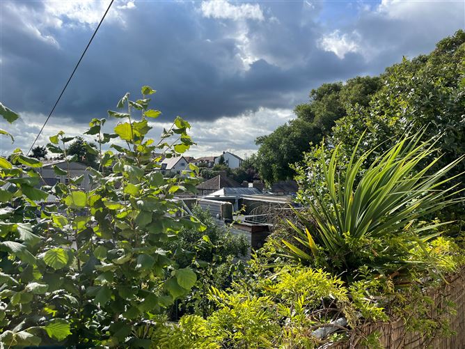 Emo Cottage , Howth, Dublin