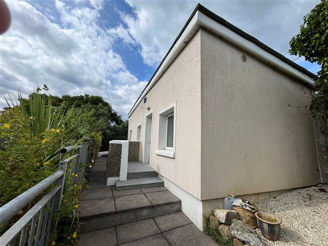 Emo Cottage , Howth, Dublin