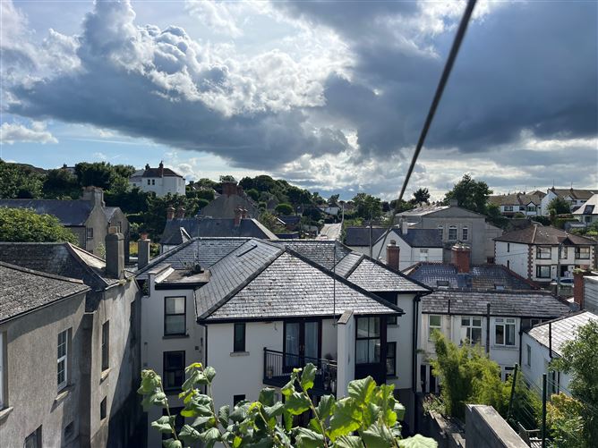 Emo Cottage , Howth, Dublin