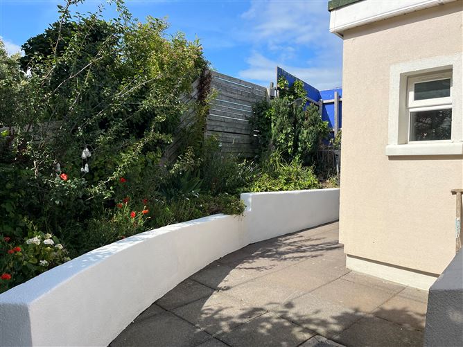 Emo Cottage , Howth, Dublin