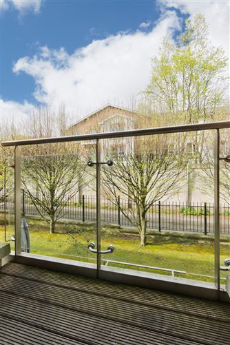 36 Hyde Square, South Circular Road, Dublin 8