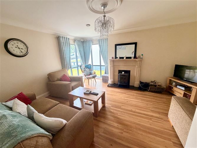 5 Allenbrook, Drumshanbo, Leitrim