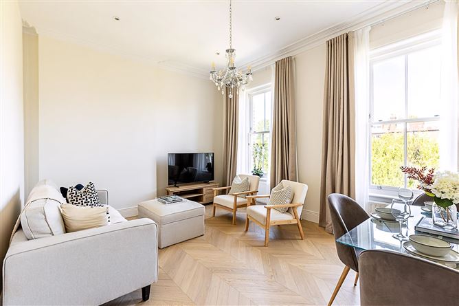 Hampstead & Primrose,London,Greater London,United Kingdom