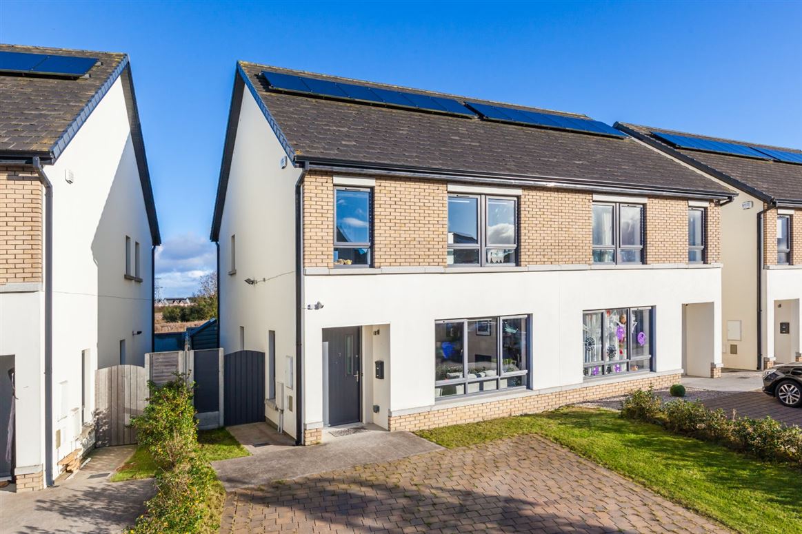 7 Hollywoodrath Crescent, Hollystown, Dublin 15