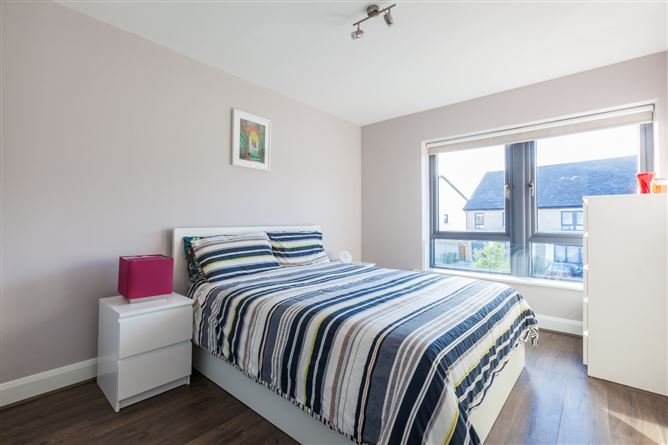 7 Hollywoodrath Crescent, Hollystown, Dublin 15