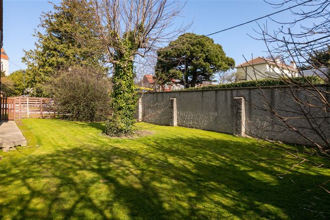 4 Glandore Park, Lower Mounttown Road, Dun Laoghaire, Co. Dublin