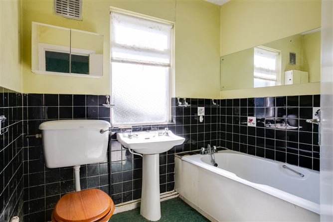 4 Glandore Park, Lower Mounttown Road, Dun Laoghaire, Co. Dublin