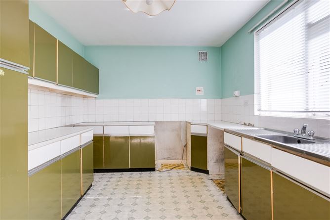 4 Glandore Park, Lower Mounttown Road, Dun Laoghaire, Co. Dublin