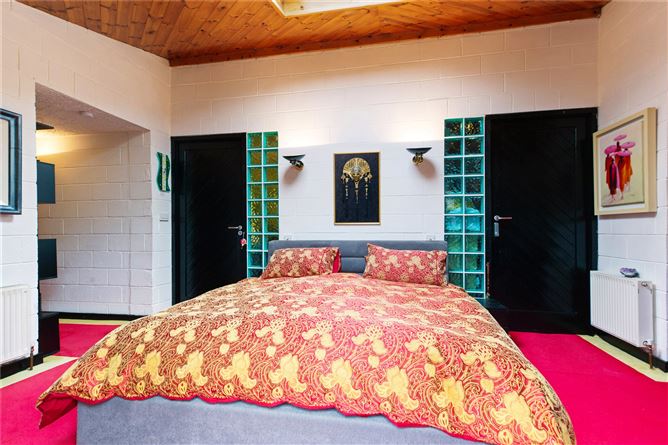 Mutiara, 5 Kilgobbin Heights, Stepaside, Dublin 18