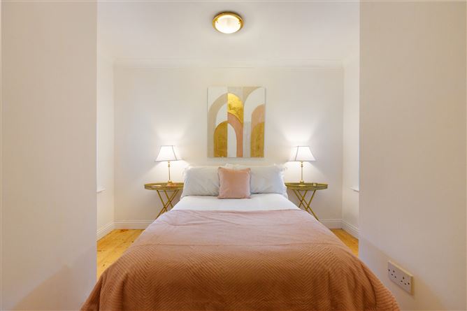 Apt 2 Stradbrook Hall, Stradbrook Road, Blackrock, County Dublin