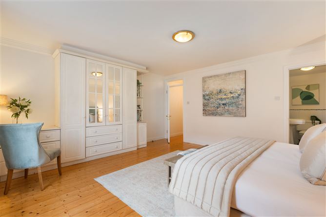 Apt 2 Stradbrook Hall, Stradbrook Road, Blackrock, County Dublin
