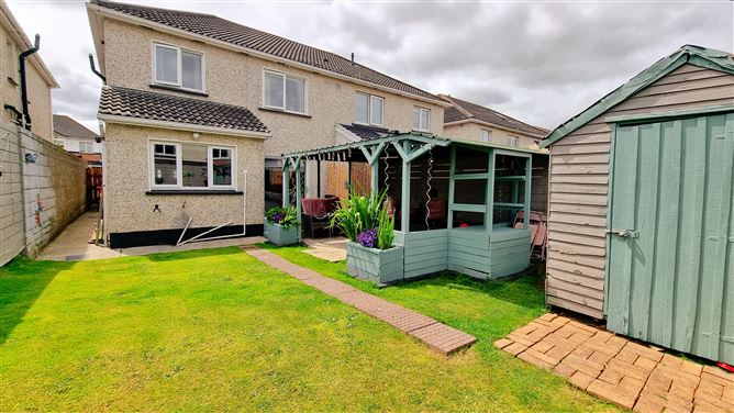 15 Parklands Drive, Ballycullen, Dublin 24
