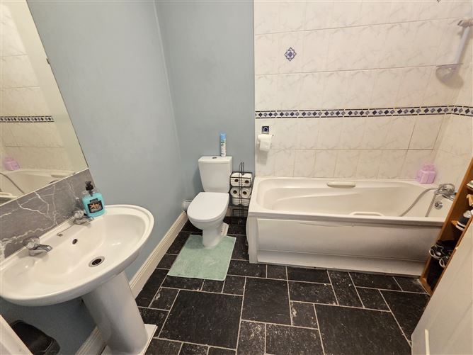 Apt 14 Father Russell Road, Raheen, Limerick