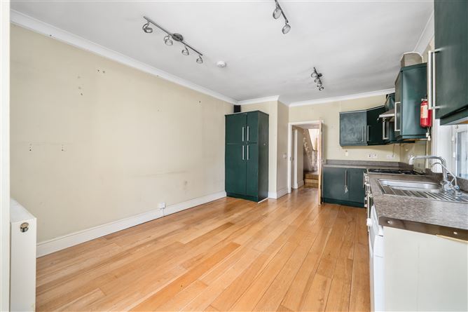 Photo 7 of 27 — 87 North Circular Road, Dublin 7, D07E2V8