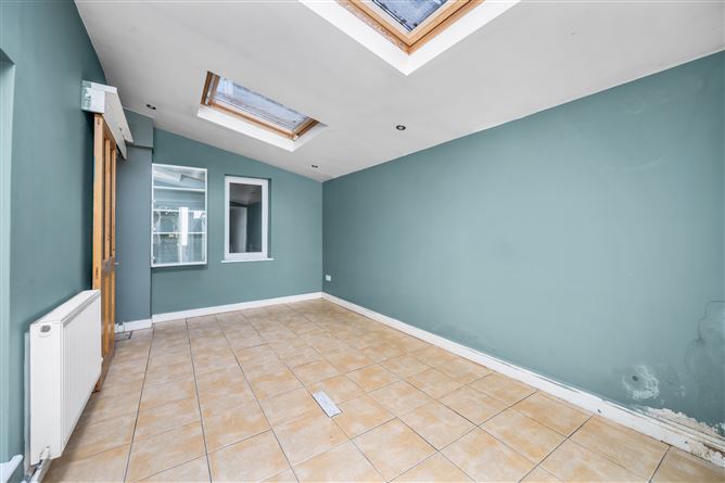 Photo 18 of 27 — 87 North Circular Road, Dublin 7, D07E2V8