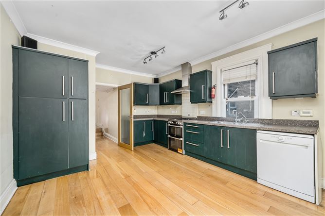 Photo 6 of 27 — 87 North Circular Road, Dublin 7, D07E2V8
