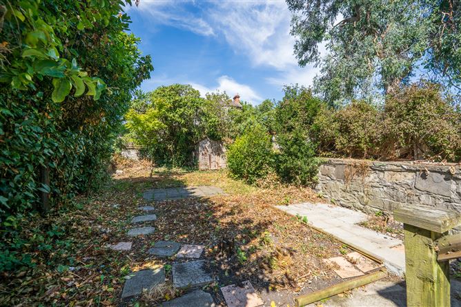 Photo 26 of 27 — 87 North Circular Road, Dublin 7, D07E2V8
