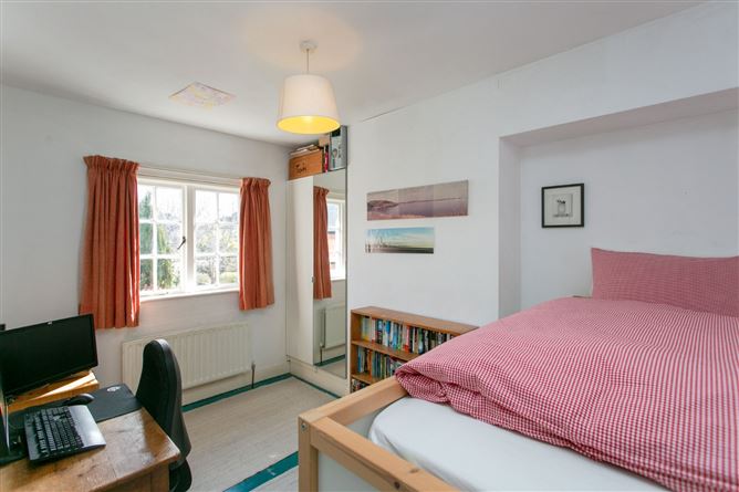 46 Whitethorn Road, Clonskeagh, Dublin 14