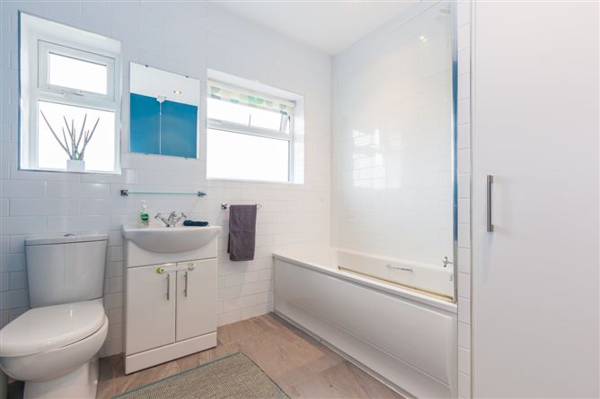 28 Shanowen Drive, Santry, Dublin 9