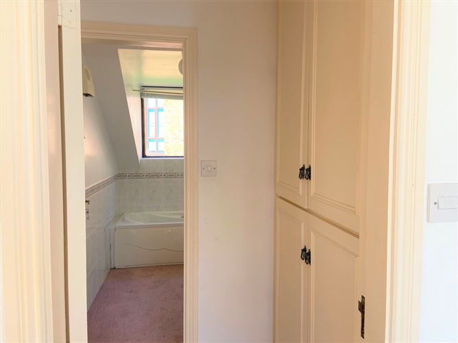 2b Reenmeen Apartments, Glengarriff, Cork