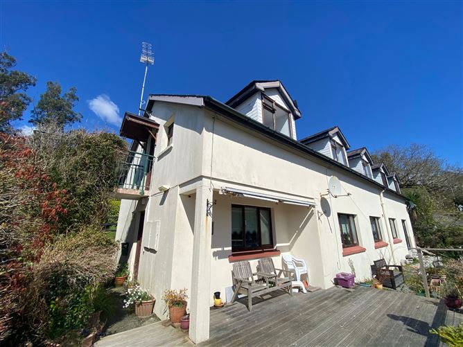 2b Reenmeen Apartments, Glengarriff, Cork