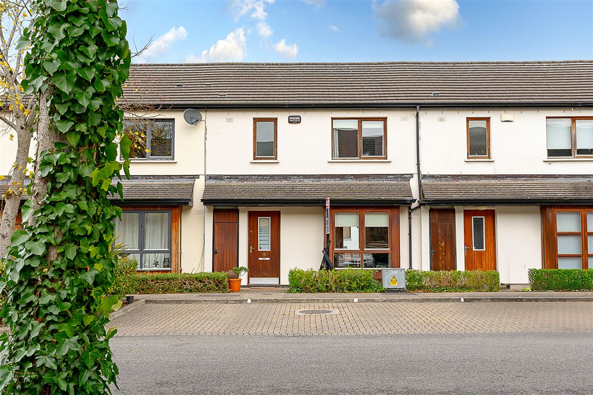 15 Hunters Walk, Hunterswood, Ballycullen, Dublin 24