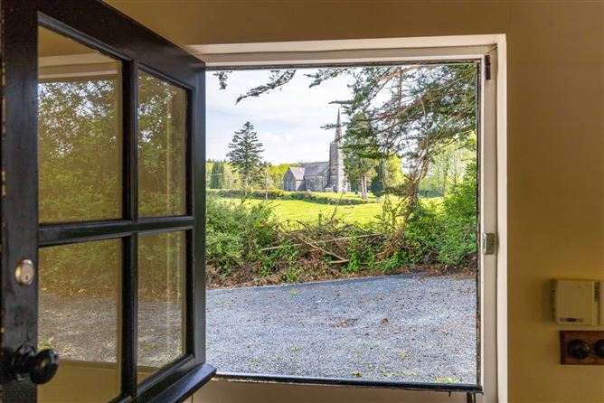 White Lake Cottage, Tonaghbane, Ashfield, Cootehill, Co. Cavan