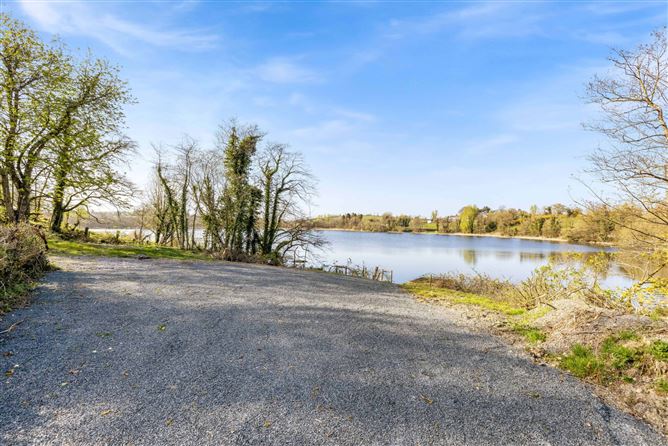 White Lake Cottage, Tonaghbane, Ashfield, Cootehill, Co. Cavan